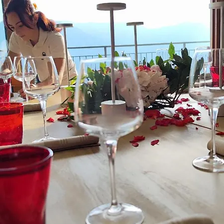 فندق Ristorante Bellavista Con 2*