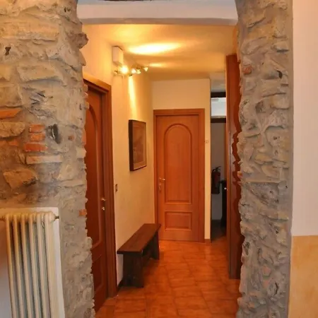 فندق Ristorante Bellavista Con 2*